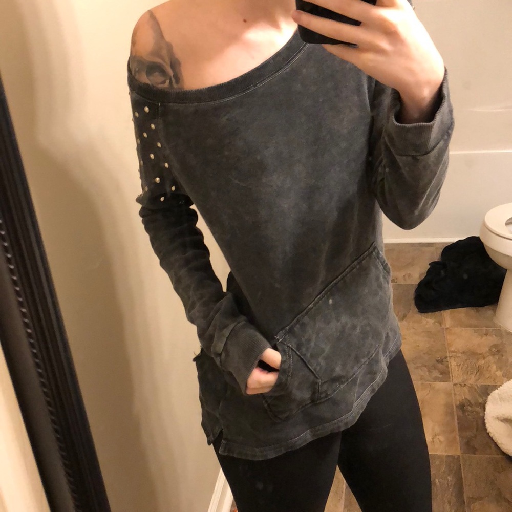 Volcom cut out shirt